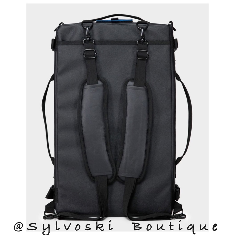 🔥RVCA ZAK N. CAMERA DUFFEL BAG NWT - Picture 4 of 6